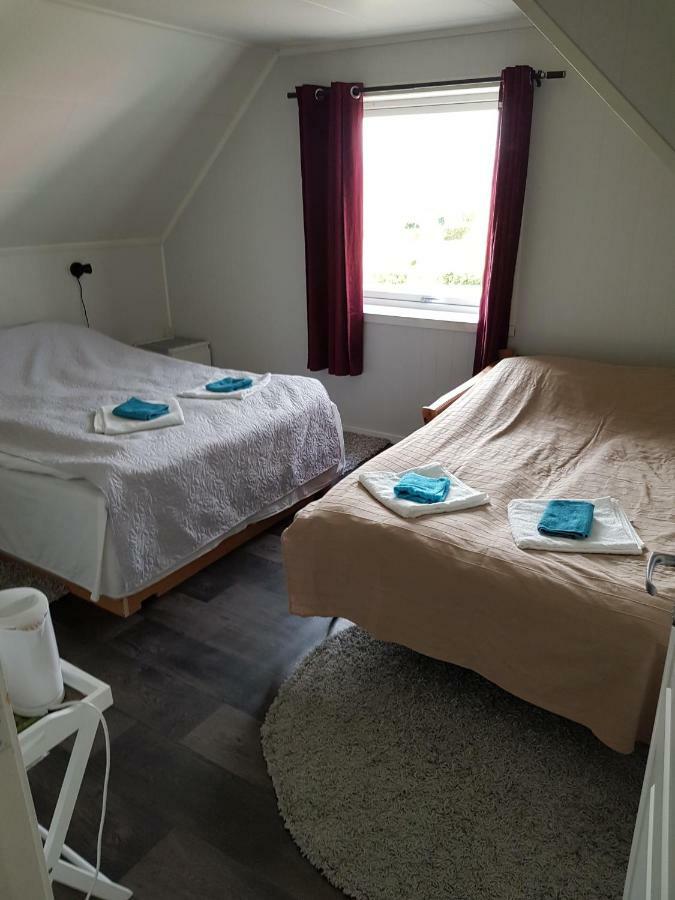 1 Room In The Yellow House, Close To Airport & Lofoten Evenskjer Екстер'єр фото